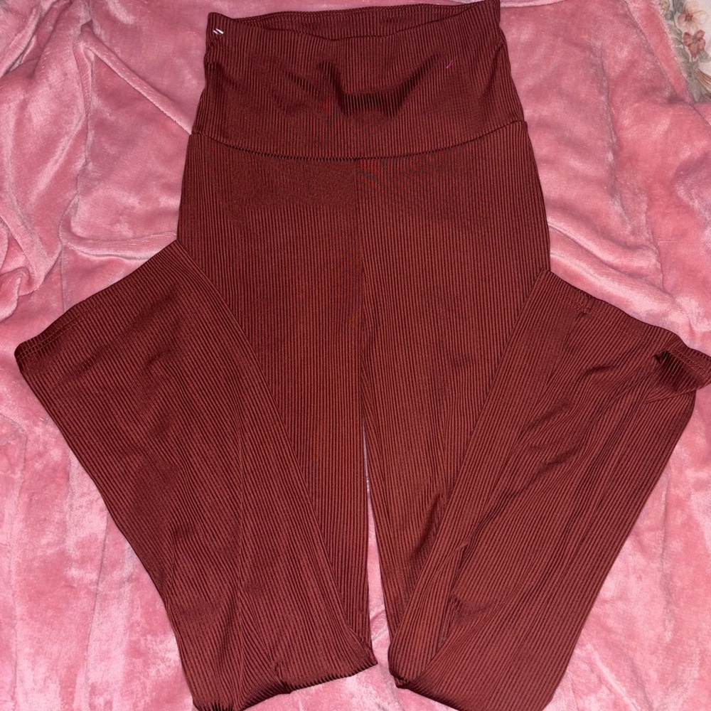 Shosho Burgundy Ribbed Leggings